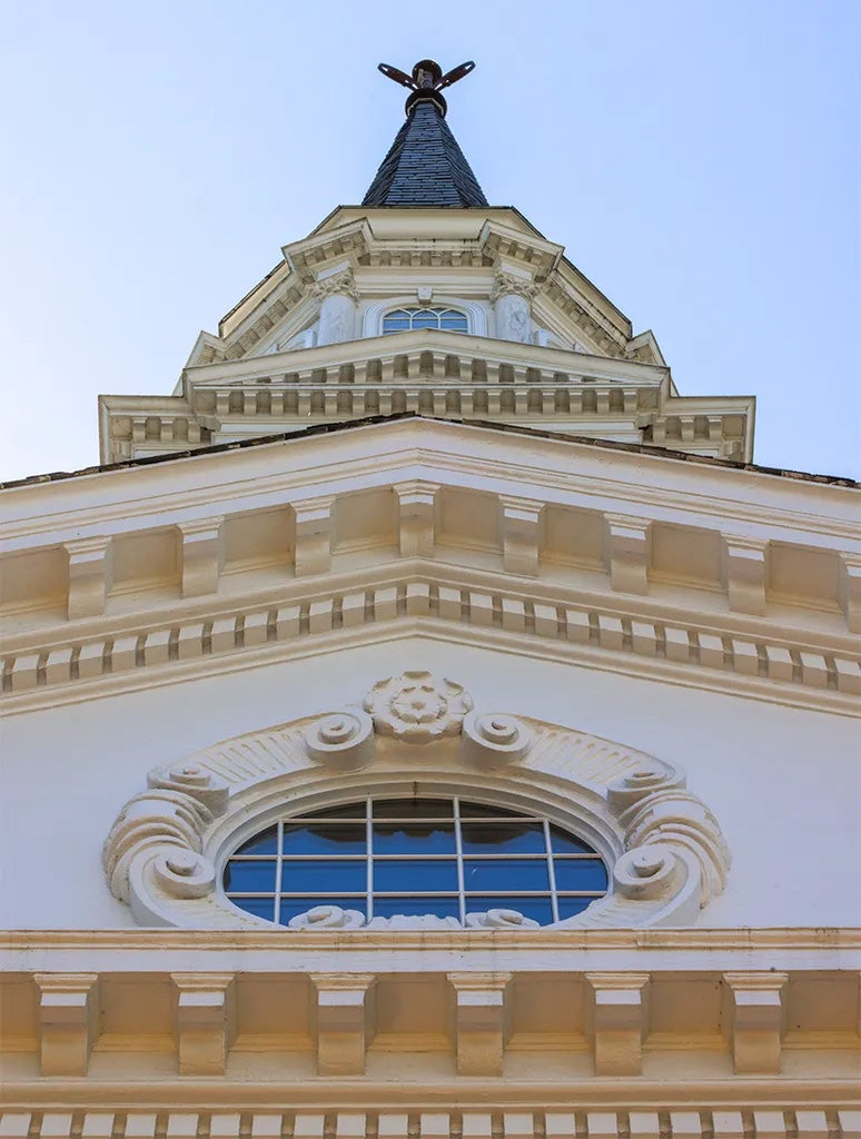 UMD Memorial chapel steeple showing various molding