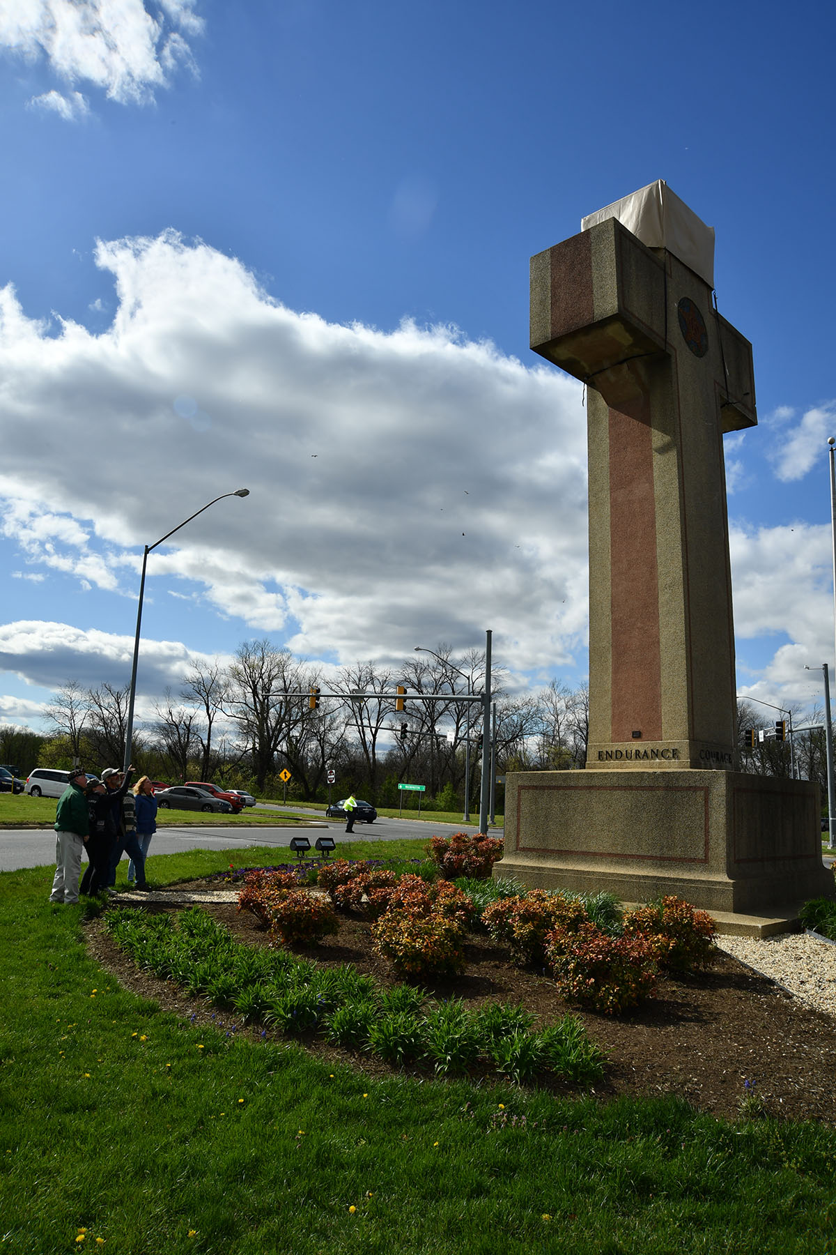 Peace Cross memorial visit with Governor Hogan