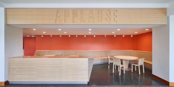 Applause Cafe