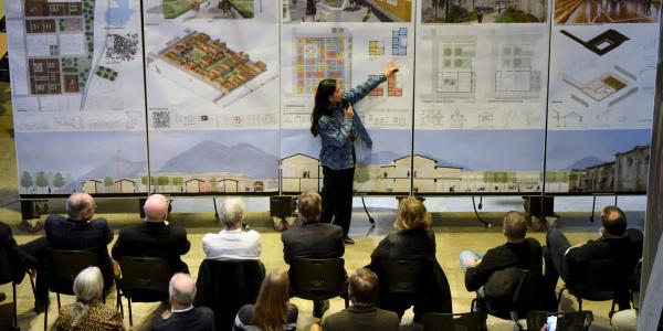 Deisy Noemi Velasquez presenting her architecture thesis.