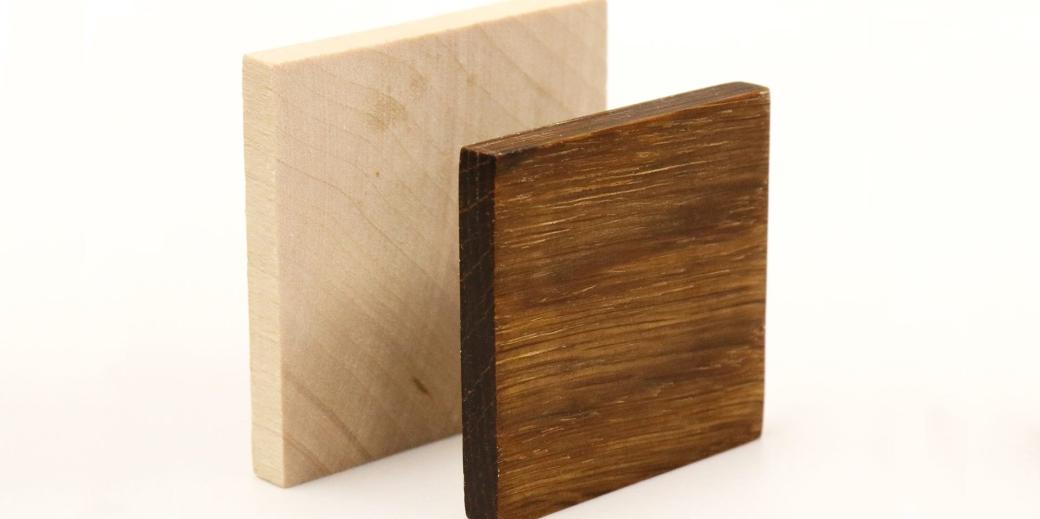 Two types of wood: light and dark