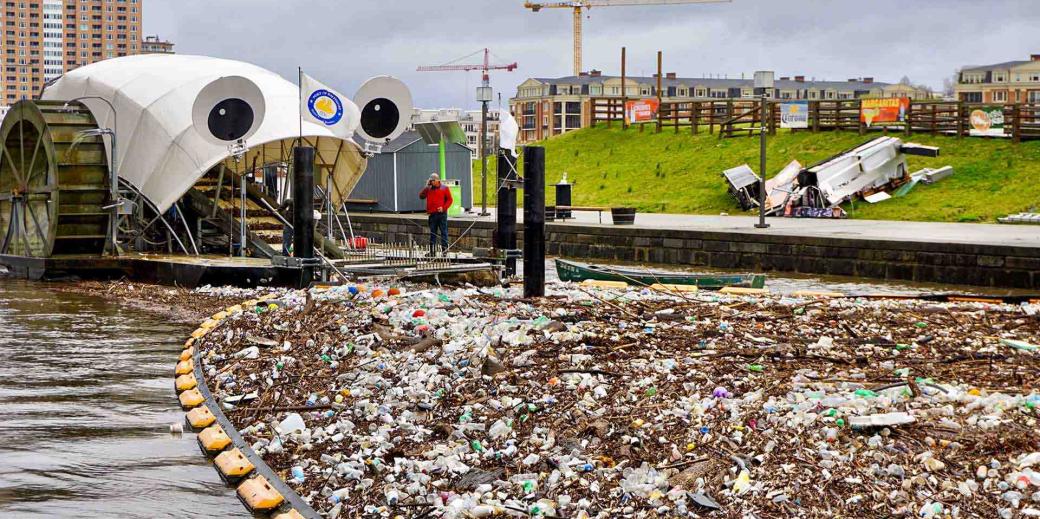 Trash wheel