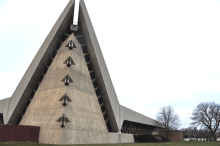 Exterior of a pyramid-shaped synagogue 