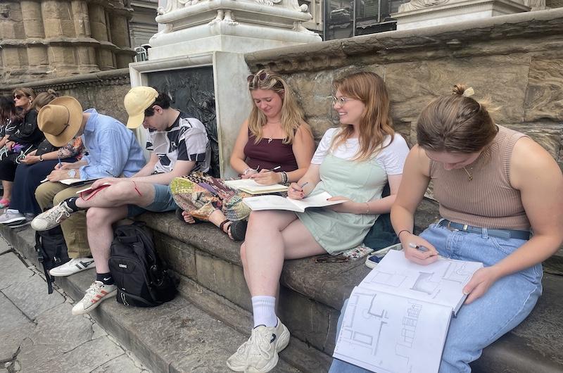 kids sketching in florence