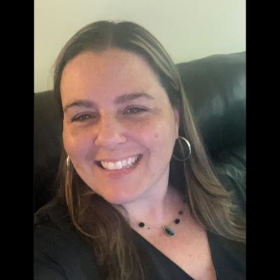 Portrait of Jen Sanderson